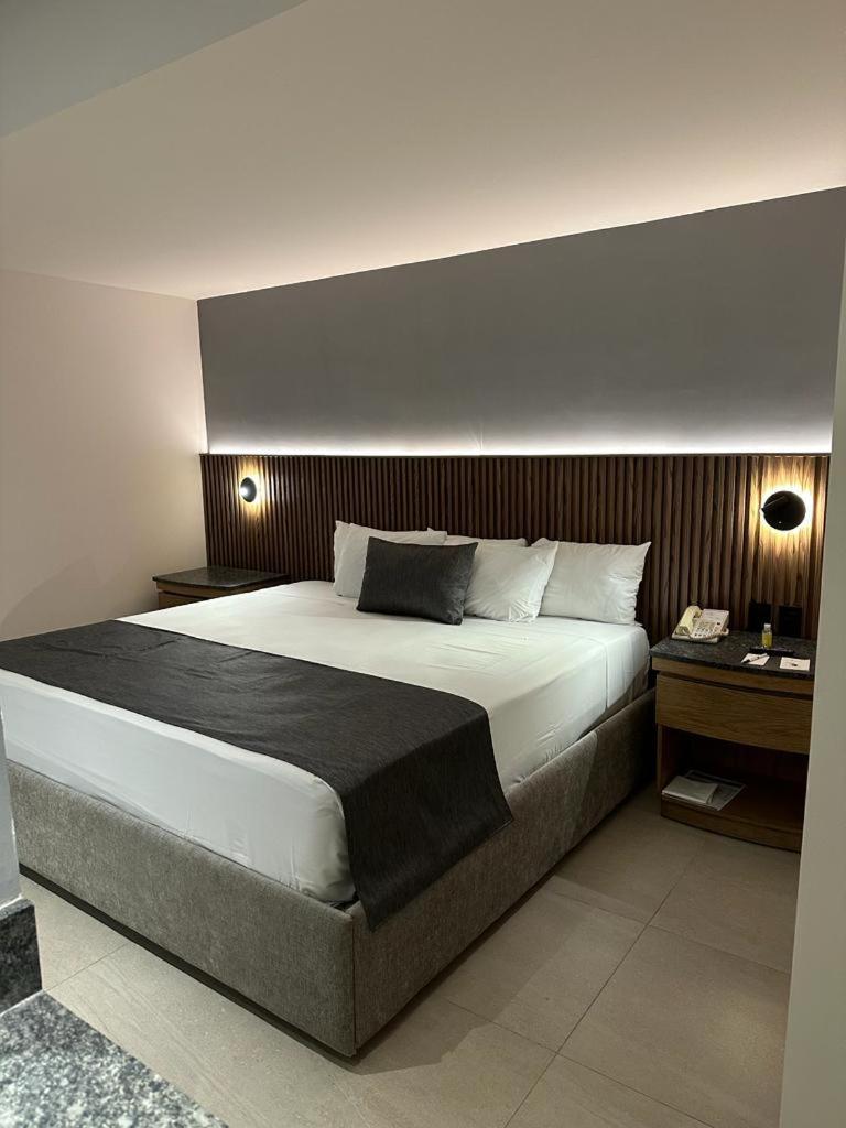 Hotel Guadalajara Plaza Ejecutivo Zapopan Εξωτερικό φωτογραφία